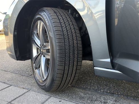 Certified 2023 Volkswagen Jetta SE image 34