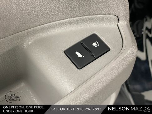 Used 2019 Honda Pilot Touring image 19