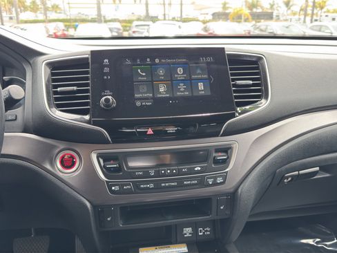 Used 2021 Honda Pilot Special Edition image 14
