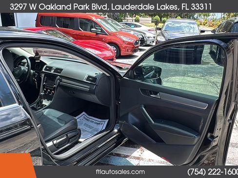 Used 2015 Volkswagen Passat TDI SE FWD image 36