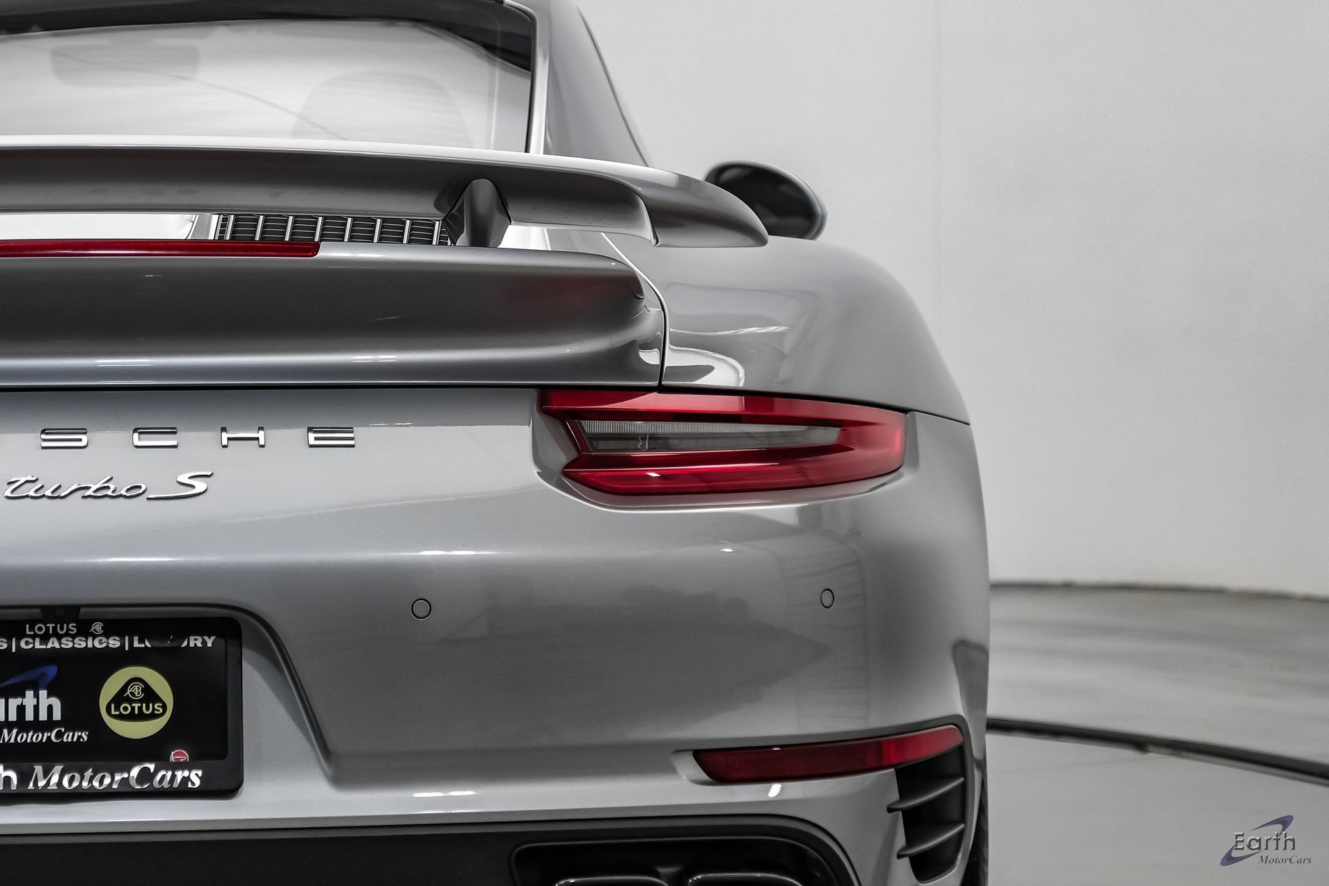 Used 2017 Porsche 911 Turbo S AWD/4WD image 13
