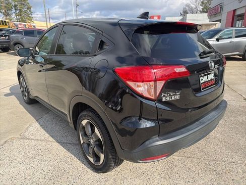 Used 2018 Honda HR-V EX image 8