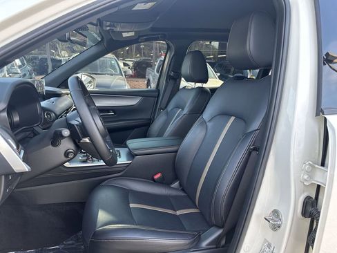 Certified 2025 MAZDA CX-90 3.3 Turbo S w/ Premium Package image 11