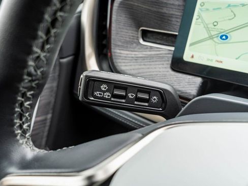 Used 2024 Rivian R1S Adventure image 28