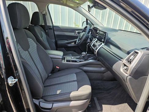 Used 2022 Kia Sorento LX FWD image 21