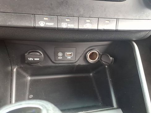 Used 2019 Hyundai Tucson SE AWD/4WD image 16