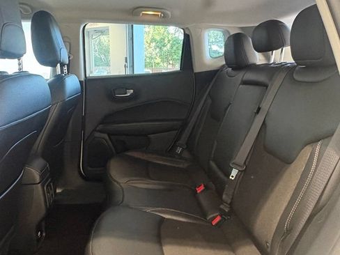Used 2021 Jeep Compass Latitude AWD/4WD image 15