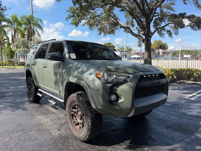 Used 2019 Toyota 4Runner SR5 AWD/4WD image 2