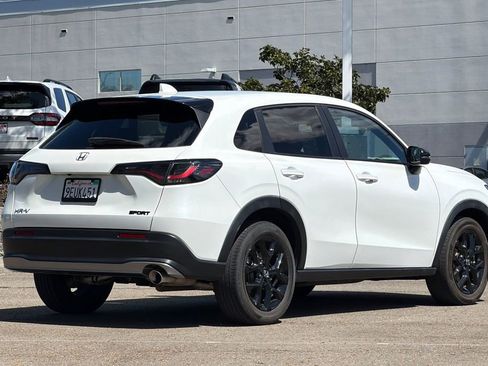 Used 2023 Honda HR-V Sport image 4