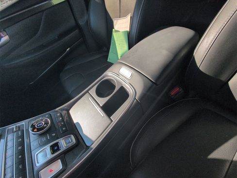 Used 2023 Hyundai Santa Fe Limited image 22