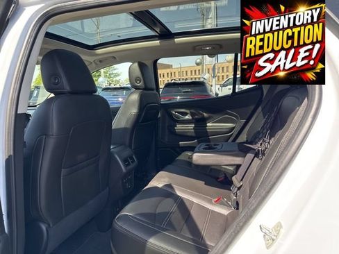 Used 2023 GMC Terrain Denali w/ Denali Premium Package AWD/4WD image 24