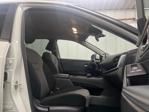 Used 2023 Nissan Rogue SV AWD/4WD image 23