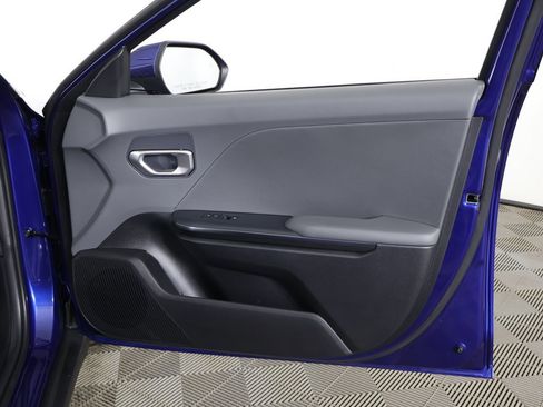 Used 2025 Kia K4 LXS image 21