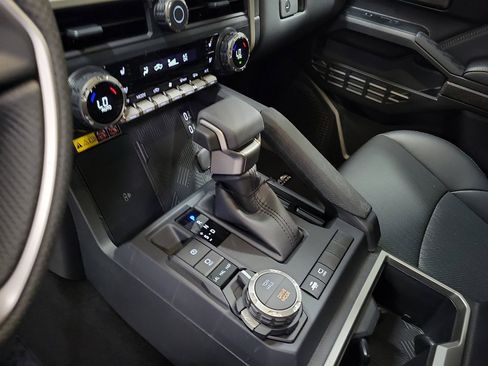 New 2026 Toyota Tacoma Limited AWD/4WD image 12