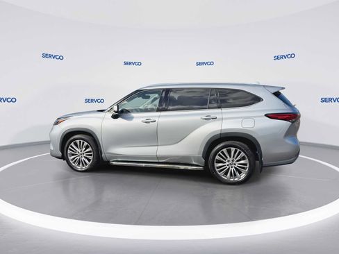 Used 2022 Toyota Highlander Platinum AWD/4WD image 5