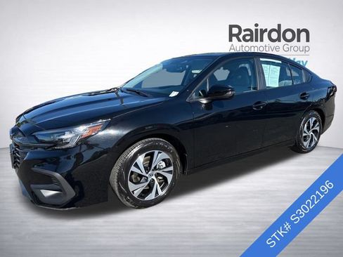 Used 2025 Subaru Legacy Premium AWD/4WD image 3