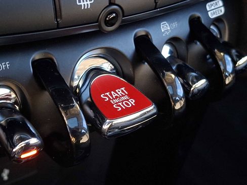 Certified 2023 MINI Cooper S w/ Premium Package image 21