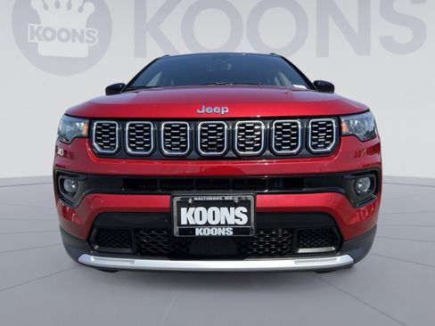 Used 2025 Jeep Compass Limited AWD/4WD image 11