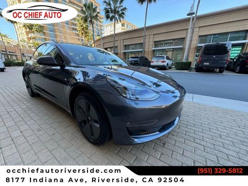 Used 2023 Tesla Model 3 Standard Range image 1