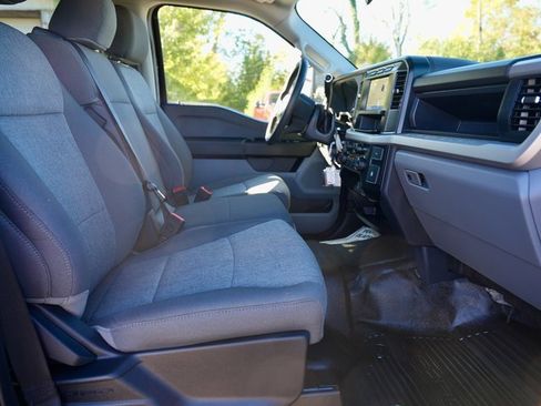 Used 2024 Ford F250 XL w/ 360-Degree Camera Package image 8