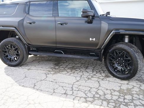 Used 2024 GMC Hummer EV 3X w/ LPO, Illumination Package AWD/4WD image 92