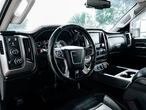 Used 2018 GMC Sierra 2500 Denali w/ Duramax Plus Package AWD/4WD image 20