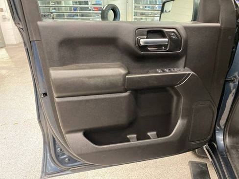 Used 2021 Chevrolet Silverado 1500 Custom image 24