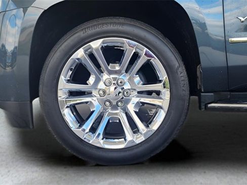 Used 2020 GMC Yukon SLT w/ Premium Edition image 10