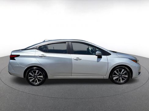 Used 2025 Nissan Versa SV FWD image 15
