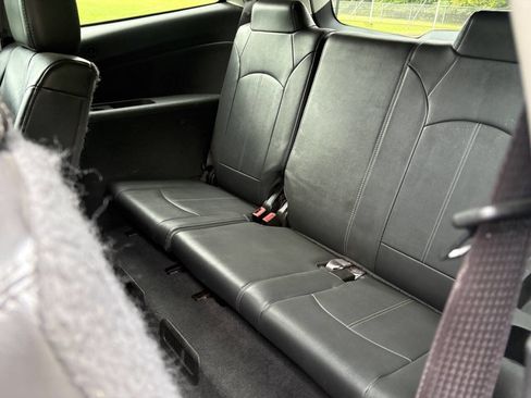 Used 2015 Chevrolet Traverse LT image 20