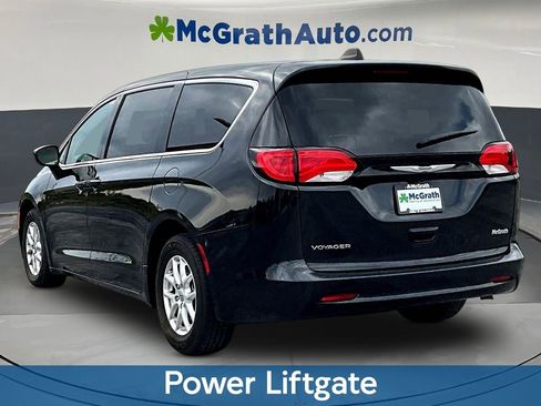 Used 2023 Chrysler Voyager LX FWD image 5