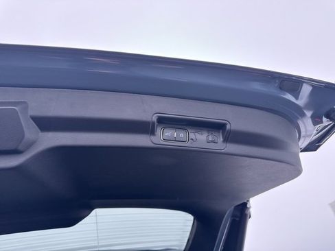 New 2026 Ford Explorer ST-Line w/ ST-Line Street Pack image 25