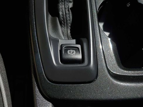 Used 2025 Chevrolet TrailBlazer LT FWD image 27