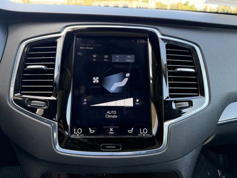 Used 2017 Volvo XC90 T5 Momentum w/ Vision Package image 25