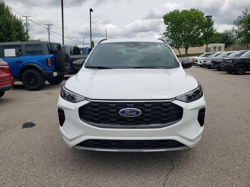 Used 2023 Ford Escape ST-Line w/ Tech Pack #1 AWD/4WD image 2