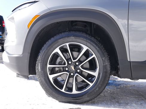 Certified 2024 Chevrolet TrailBlazer LT w/ Convenience Package image 11