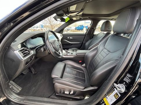 Used 2020 BMW 330i xDrive Sedan w/ Executive Package image 13