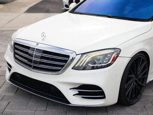 Used 2019 Mercedes-Benz S 560 Sedan w/ AMG Line Exterior image 5
