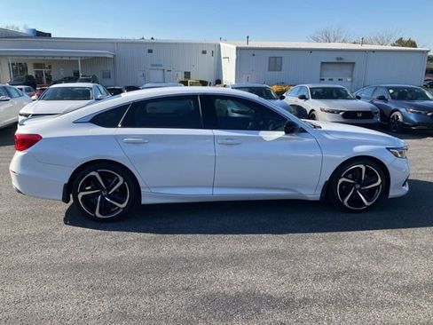 Certified 2022 Honda Accord Sport image 2