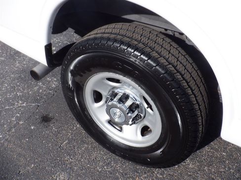 Used 2020 Chevrolet Express 3500 LT w/ LT Preferred Equipment Group image 8