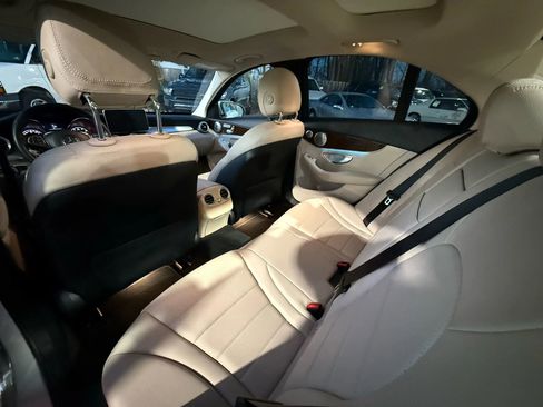 Used 2017 Mercedes-Benz C 300 Sedan image 17