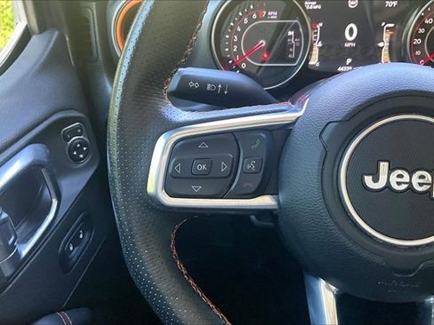 Used 2022 Jeep Gladiator Mojave w/ Cold Weather Group AWD/4WD image 11