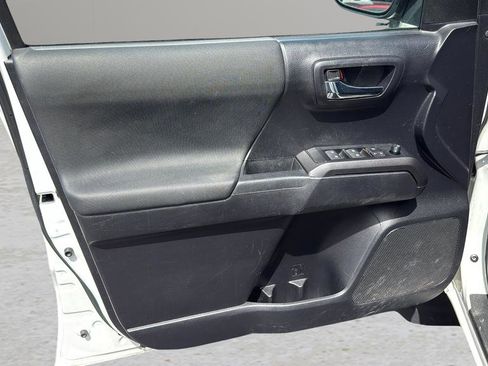 Used 2021 Toyota Tacoma 4x4 Double Cab image 10