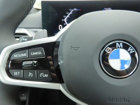Used 2026 BMW 330i xDrive Sedan w/ M Sport Package AWD/4WD image 11