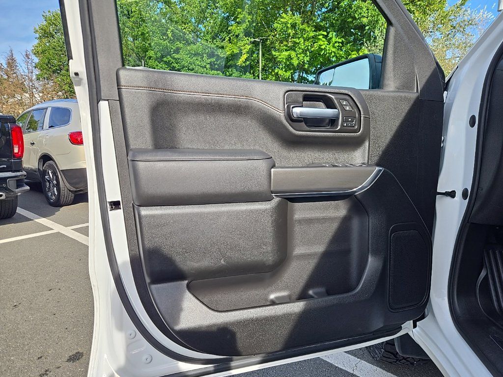 Used 2021 GMC Sierra 1500 AT4 AWD/4WD image 13