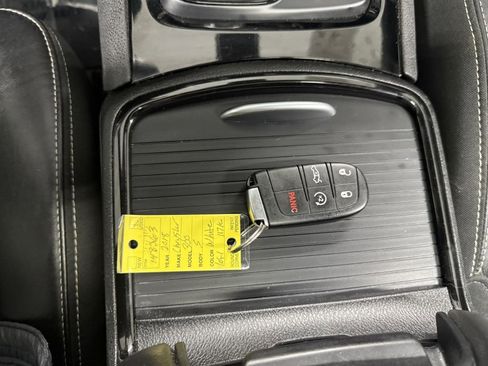 Used 2018 Chrysler 300 S w/ 300S Premium Group image 22