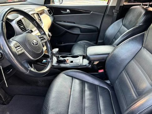 Used 2019 Kia Sorento EX w/ EX Touring Package AWD/4WD image 11