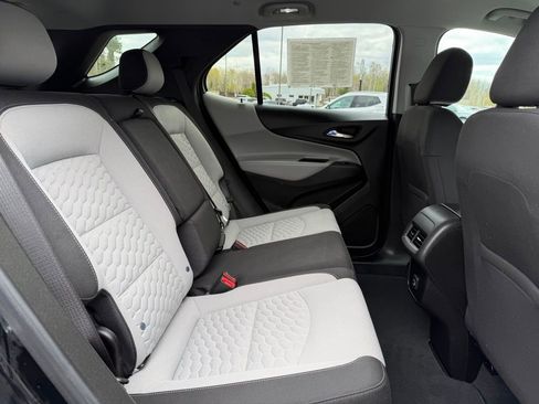 Used 2021 Chevrolet Equinox LT AWD/4WD image 19