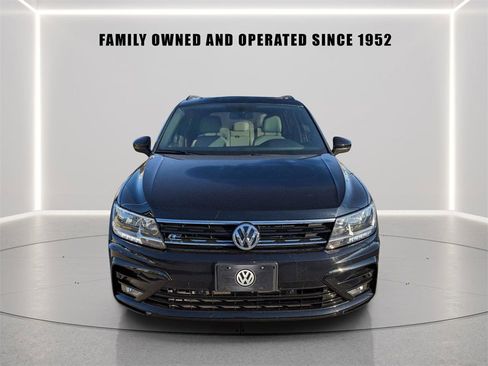 Certified 2021 Volkswagen Tiguan SE R-Line image 7