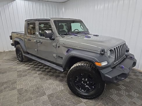 Used 2020 Jeep Gladiator Sport w/ Quick Order Package 24S image 7